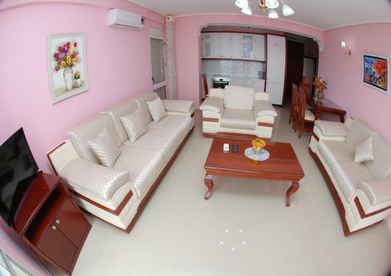 Erti'S Apartments Sarandë Buitenkant foto