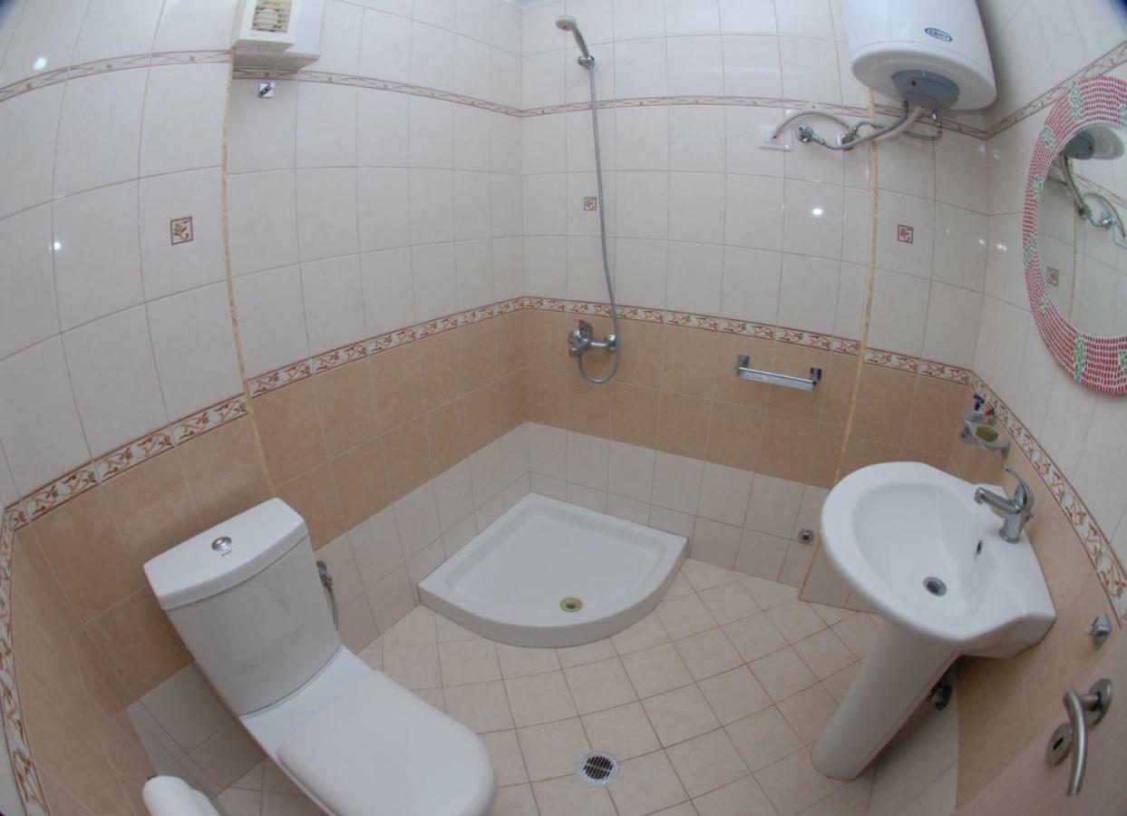 Erti'S Apartments Sarandë Buitenkant foto
